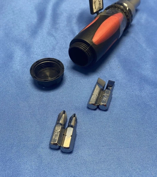 Small 4” Great Neck Ratcheting Screwdriver Locking Reversible With 4 Bits - New