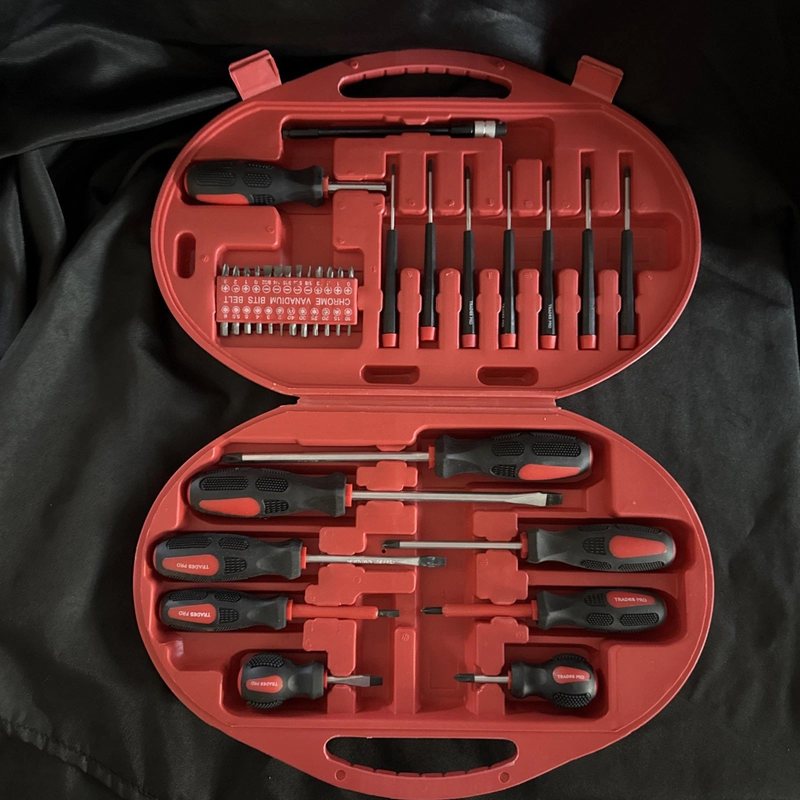 Trades Pro Screwdriver Set Flat Hex Philips Pozi Trox Bits tip Holder Case