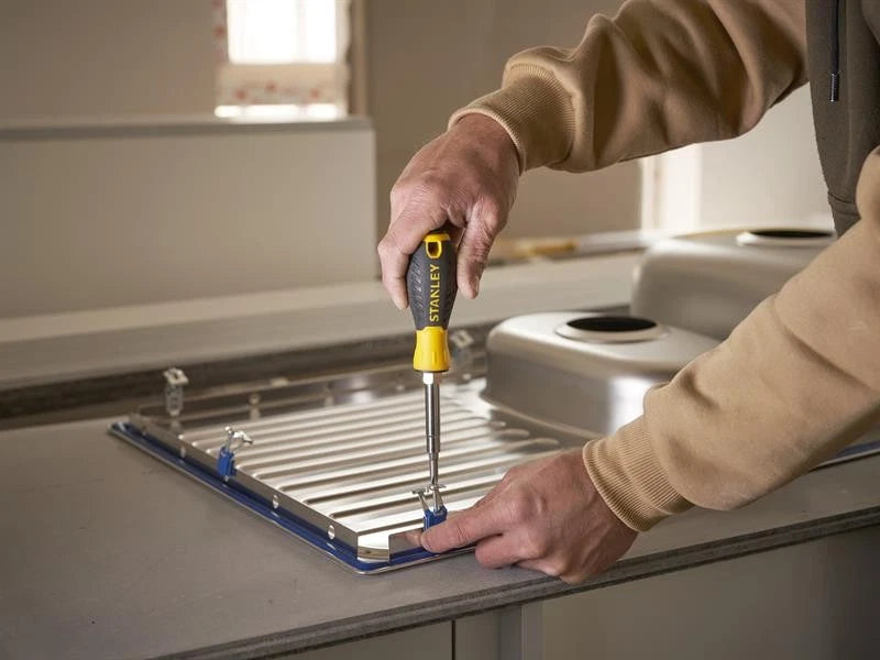 STANLEY® 6-Way Screwdriver Carded STA068012