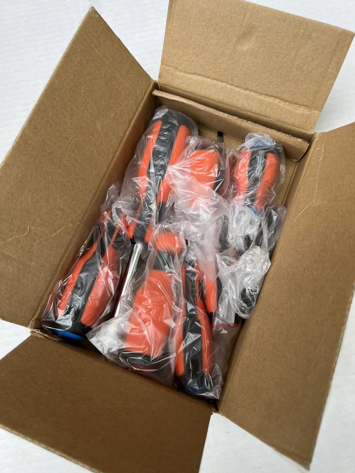 New Black + Decker 17 Piece Screwdriver Set 7 Screwdrivers & 10 Tips