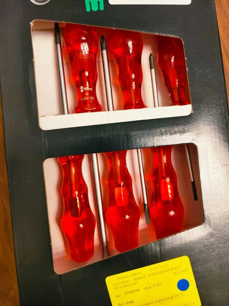 Wera 6 Piece Screwdriver Set with Transparent Crystal - Red Handles Limited